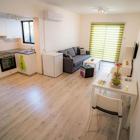 Cozy Apartment In Kapparis Paralimni Bagian luar foto