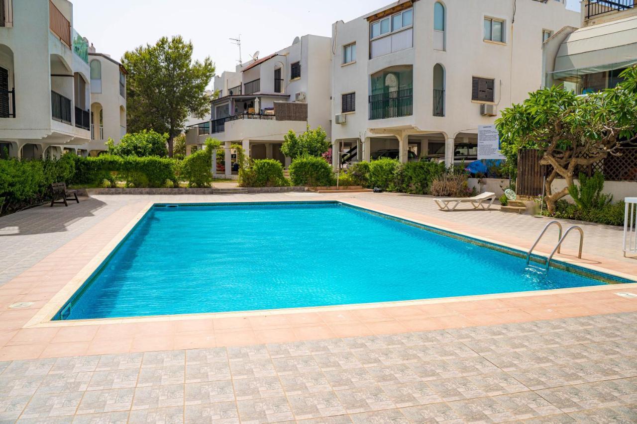 Cozy Apartment In Kapparis Paralimni Bagian luar foto